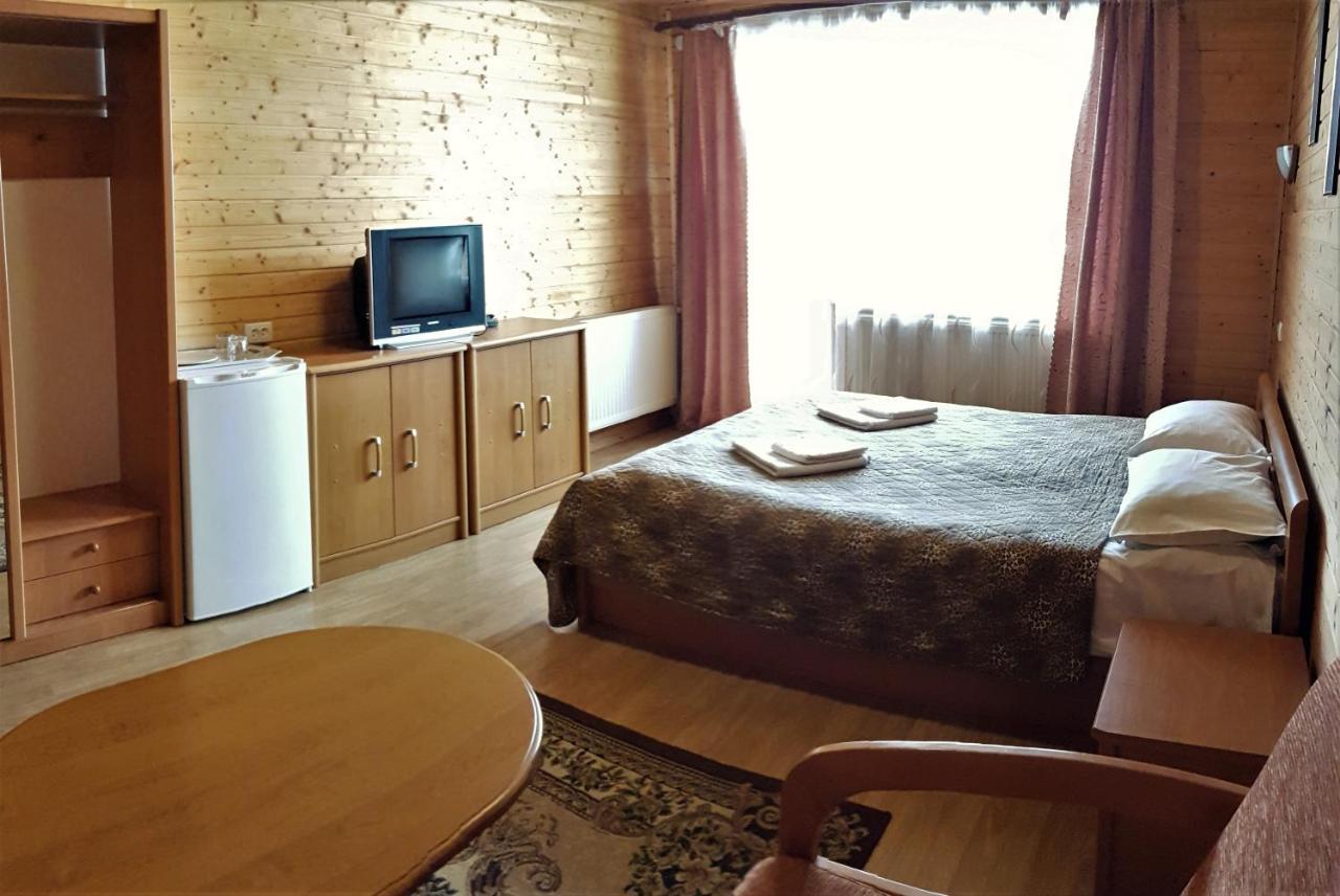 Karpatski Zori Hotel Bukovel Extérieur photo