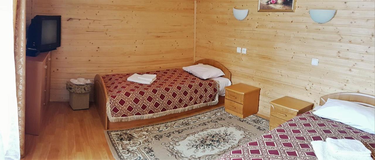 Karpatski Zori Hotel Bukovel Extérieur photo