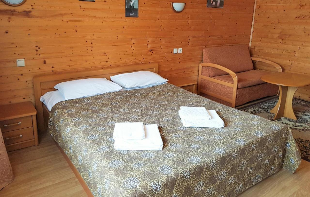 Karpatski Zori Hotel Bukovel Extérieur photo
