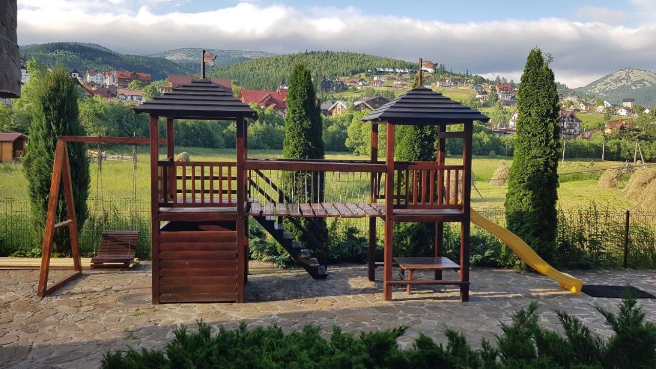 Karpatski Zori Hotel Bukovel Extérieur photo