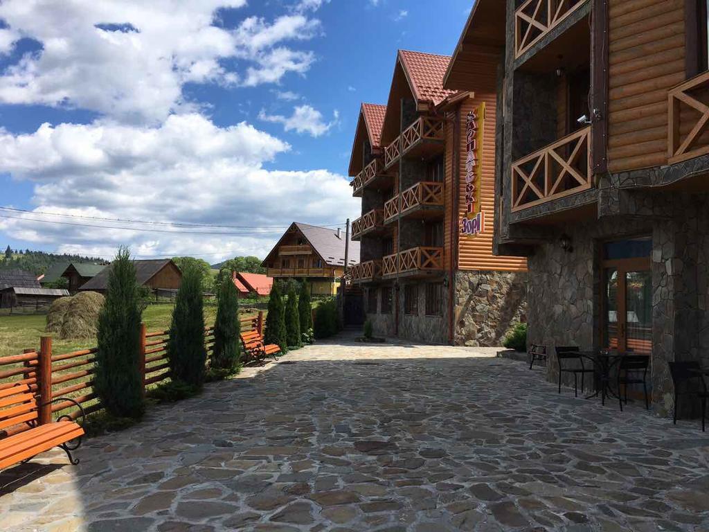 Karpatski Zori Hotel Bukovel Extérieur photo